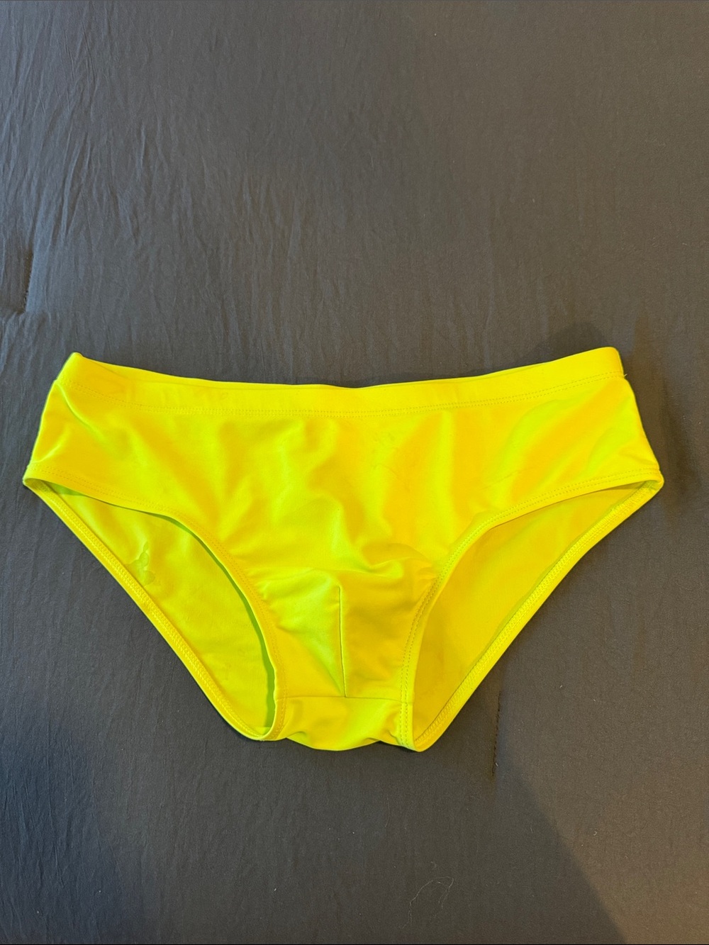 Men’s Yellow Swim Medium, Unlined, No Drawstring